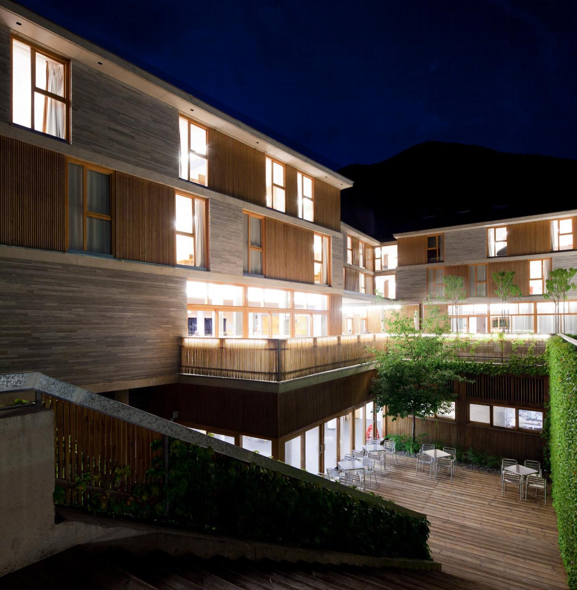 Tierra De Biescas Hotel Exterior photo